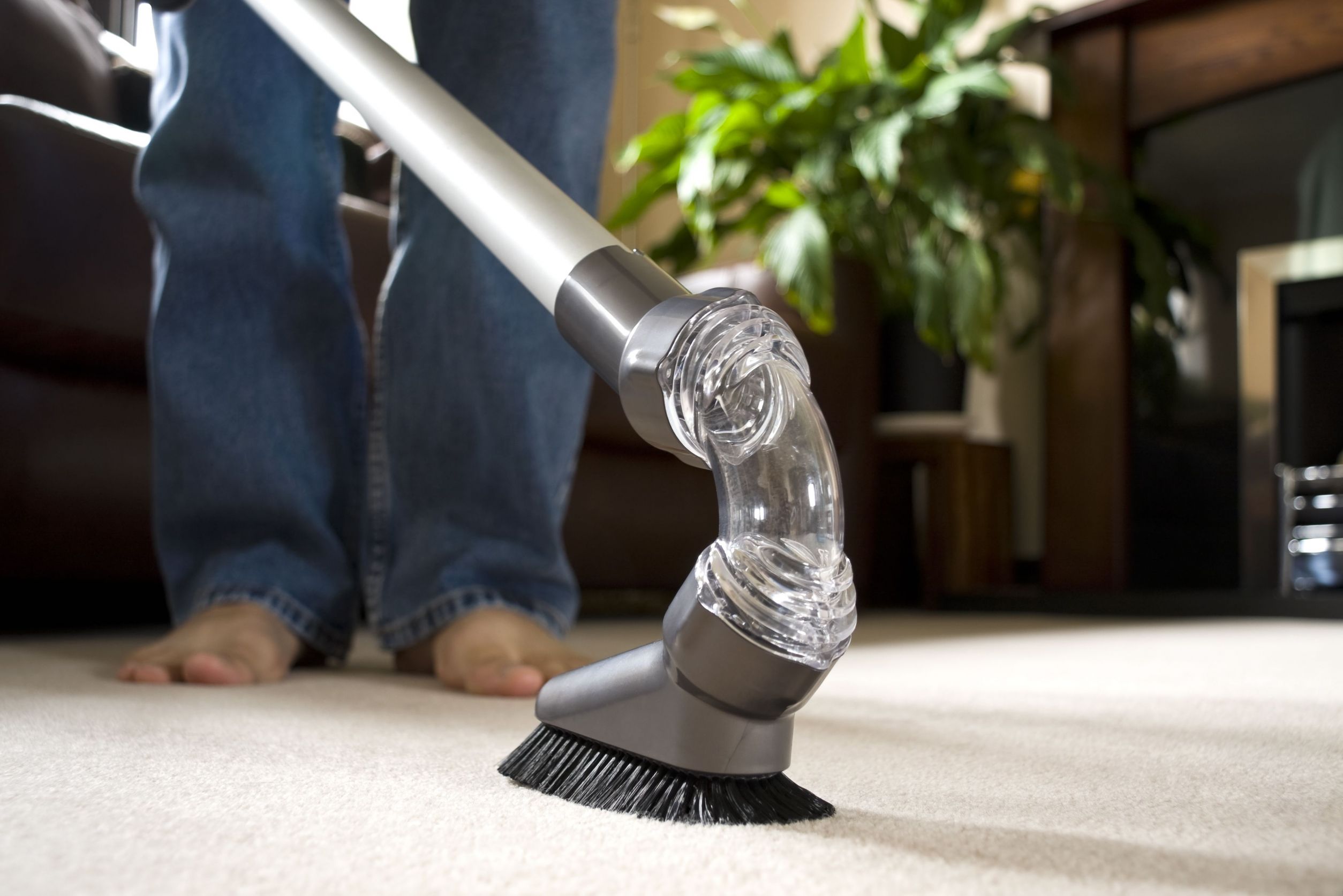 Why Hire a Professional Service for House Cleaning in Queens?