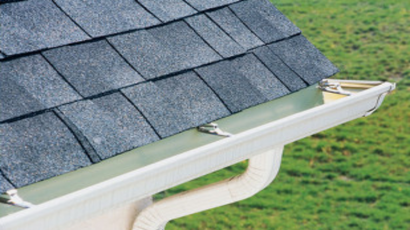 Taking Care Of A Home’s Gutter in Appleton