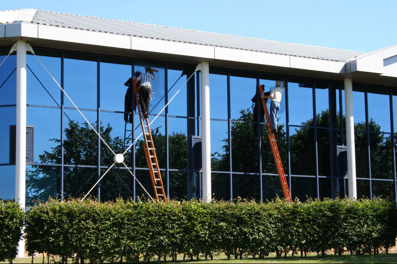 Companies Offering Glass Replacement in Germantown MDC