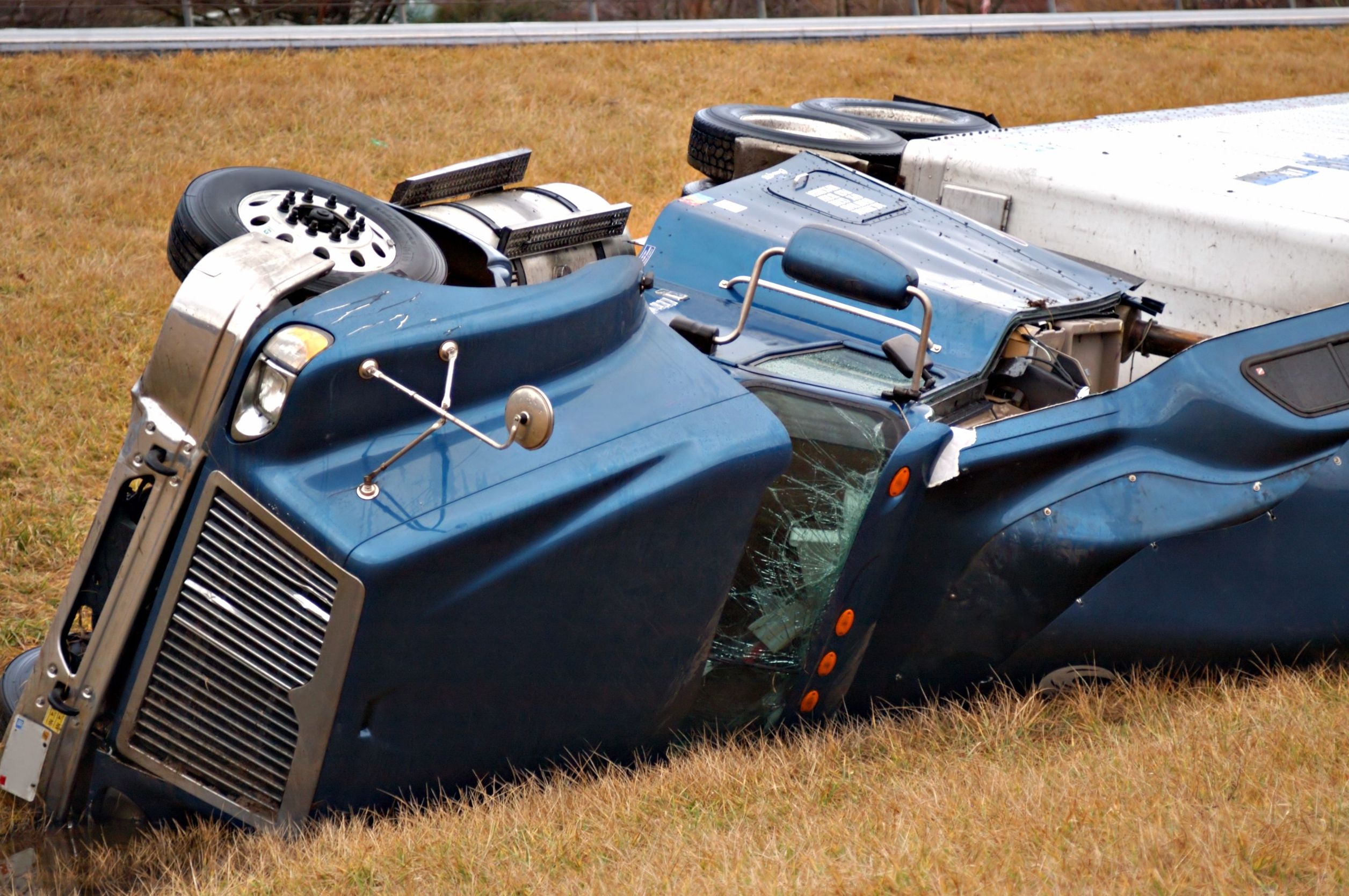 A Truck Accident Lawyer in Live Oak, FL Knows Common Causes of Heavy Truck Accidents