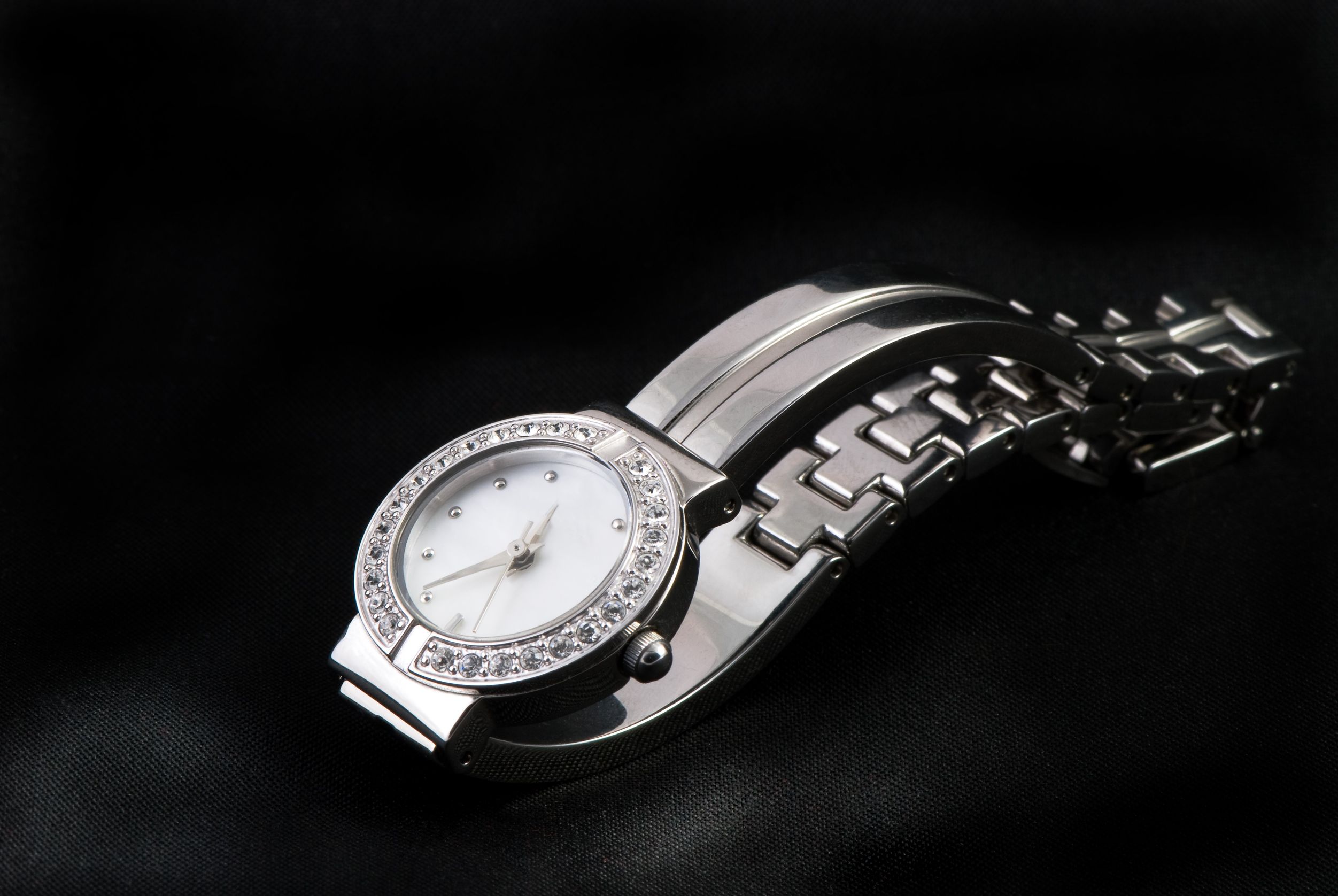 Great Deals On Ladies Diamond Watches 