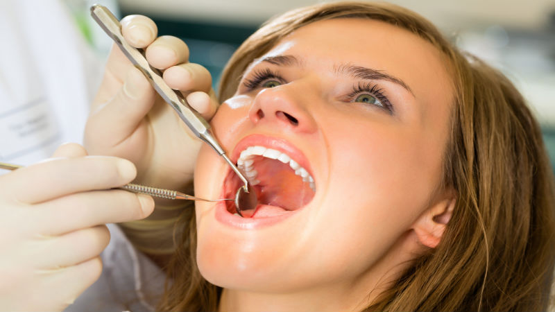 Visiting A Dentist Can Mean Pain-Free And Easy Dentistry