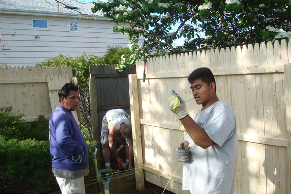 Signs That it’s Time to Call a Fence Company in Nassau County