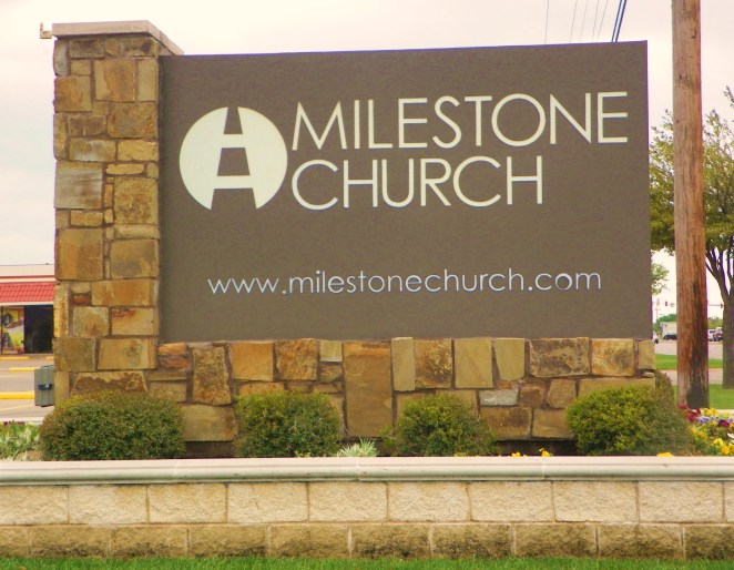 Make Your Statement with Custom Sign Designs in Arlington, TX